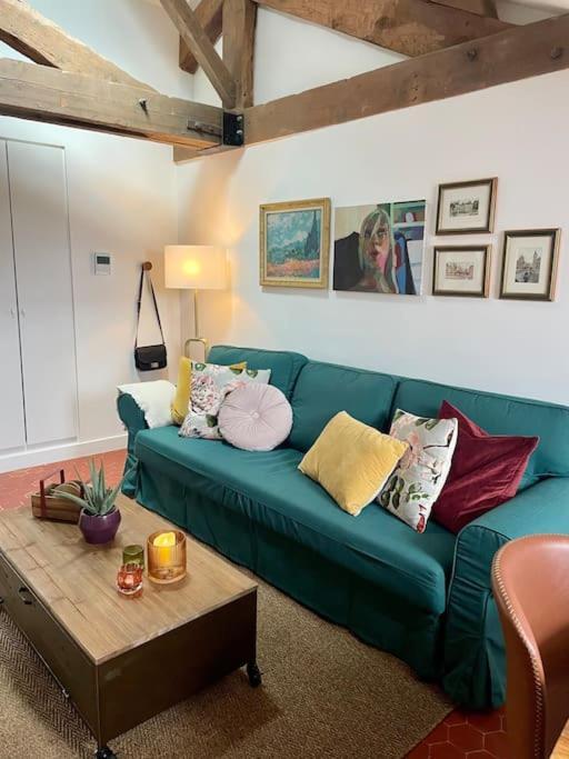 Loft At Leonie *